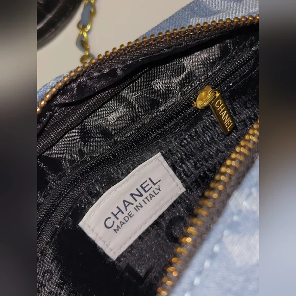 CHANEL Blue Denim Crossbody Bag, New - Picture 6 of 7